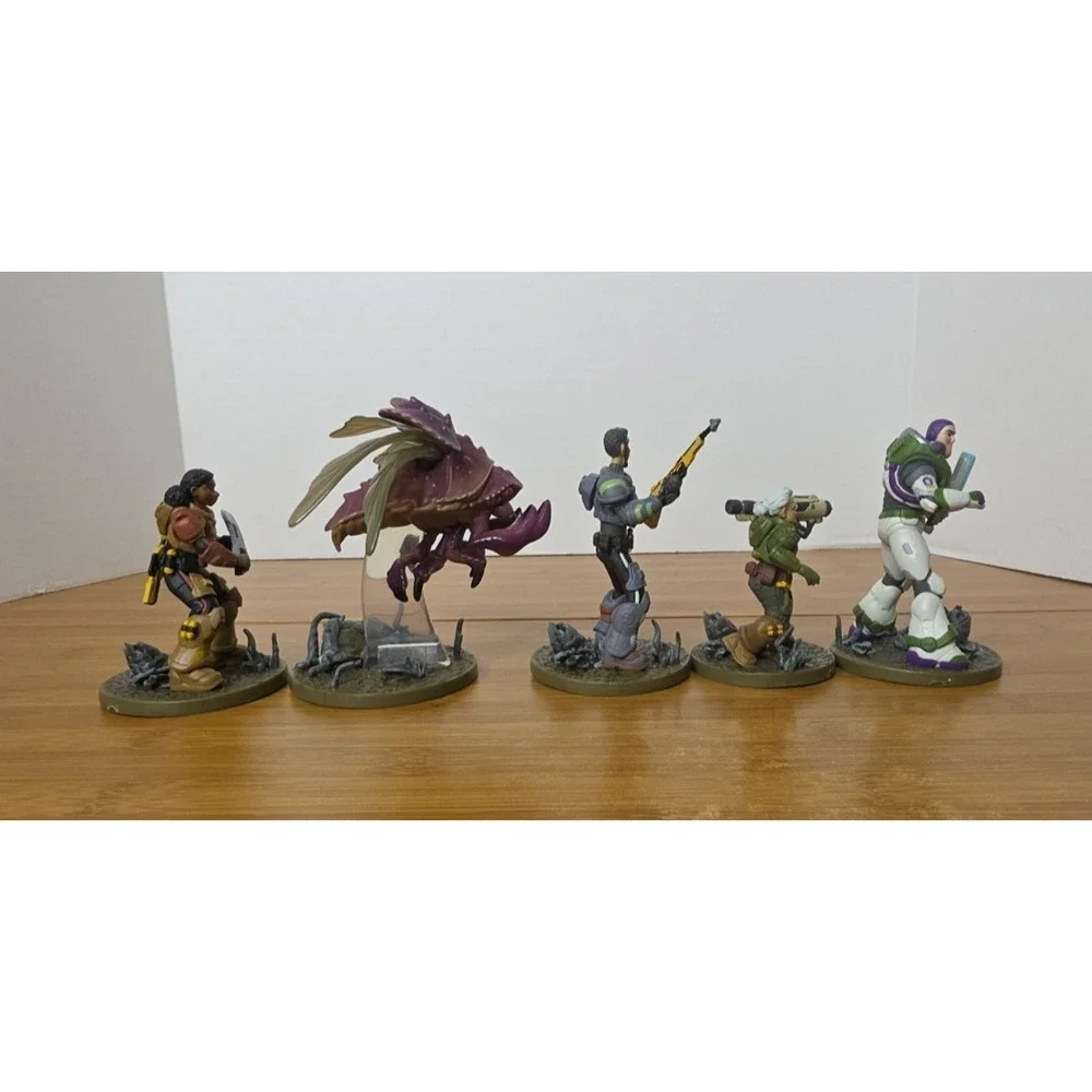 Disney / Pixar Lightyear Movie Lightyear 5-Piece PVC Figure Play‎ Set